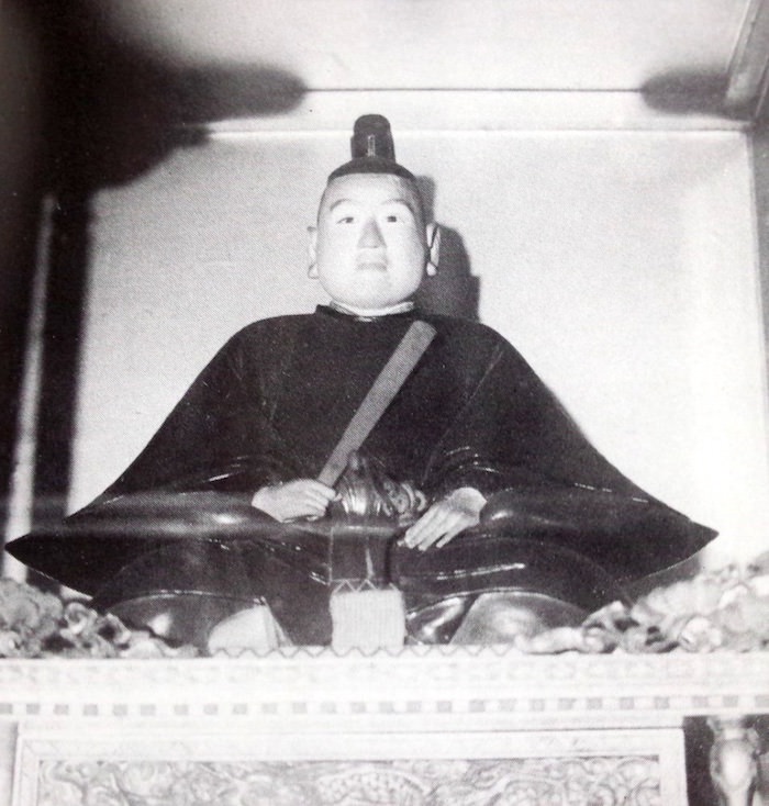 大岡忠光の木像（龍門寺 所蔵）